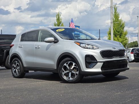 Used 2020 Kia Sportage LX FWD image 2