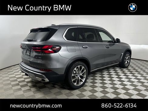New 2026 BMW X5 xDrive40i w/ Climate Comfort Package image 7