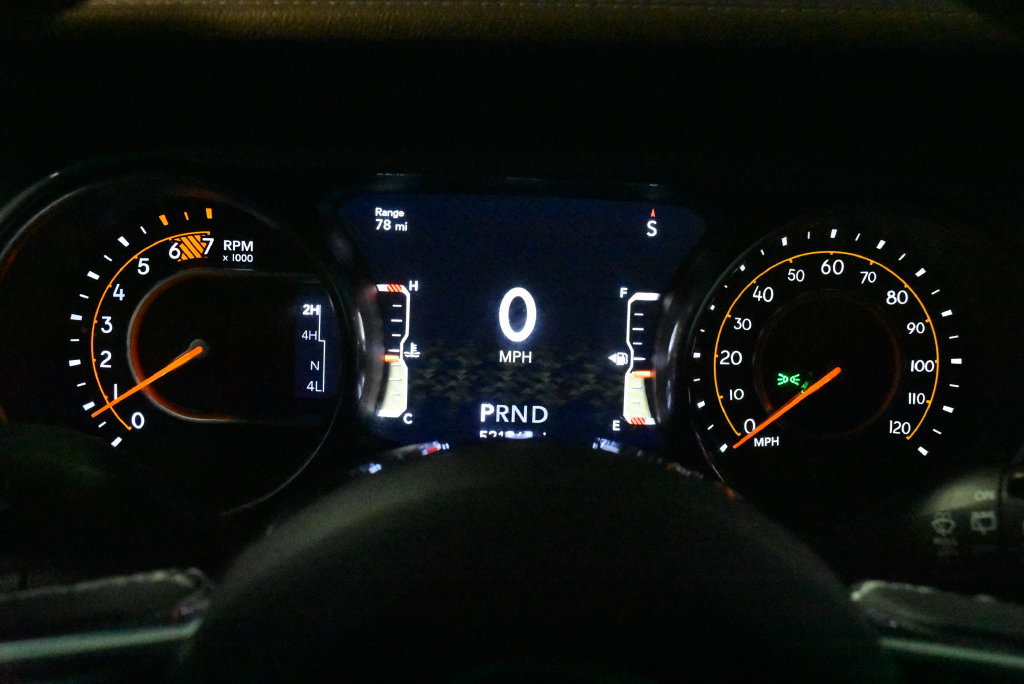 Used 2023 Jeep Wrangler Unlimited Sahara AWD/4WD image 19