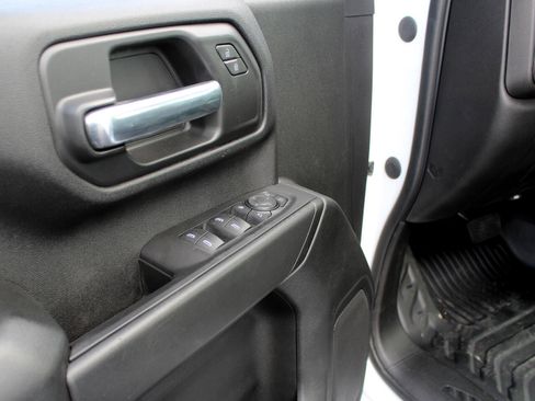 Used 2024 Chevrolet Silverado 2500 W/T w/ WT/CX Safety Package image 28