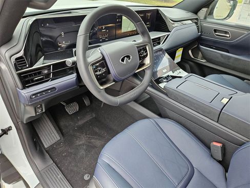 New 2026 INFINITI QX80 SPORT image 11