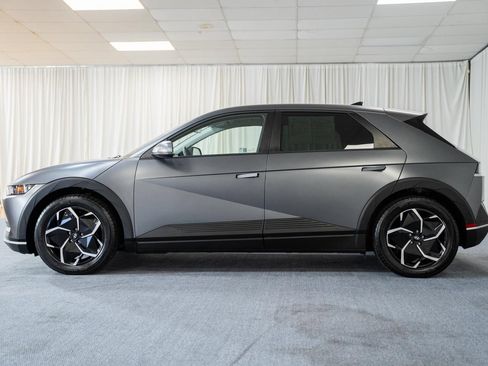 Used 2024 Hyundai Ioniq 5 SEL AWD/4WD image 4