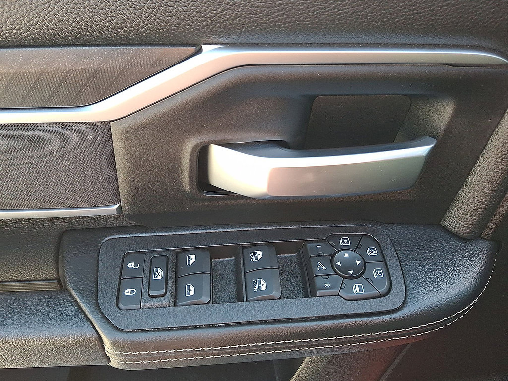 Used 2026 RAM 2500 Big Horn AWD/4WD image 10