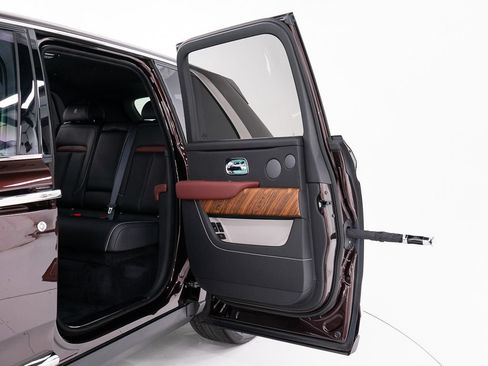 Certified 2023 Rolls-Royce Cullinan AWD/4WD image 30