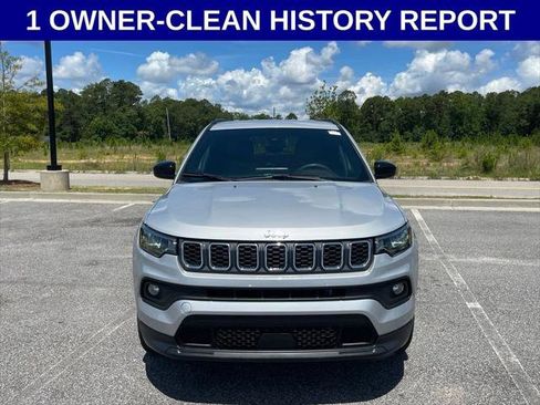 Certified 2024 Jeep Compass Latitude AWD/4WD image 7