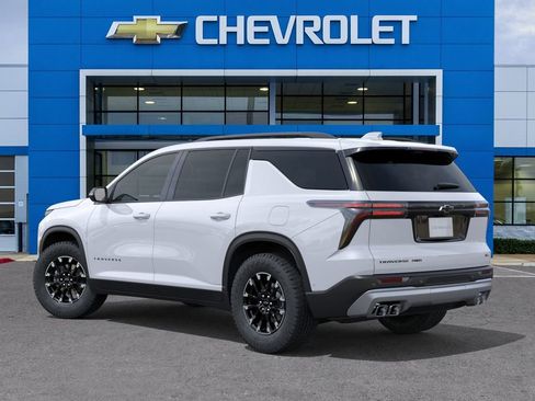 New 2026 Chevrolet Traverse Z71 w/ Enhanced Driving Package AWD/4WD image 3