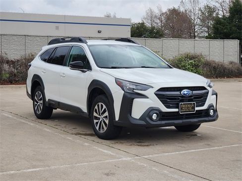 Used 2023 Subaru Outback Premium image 3