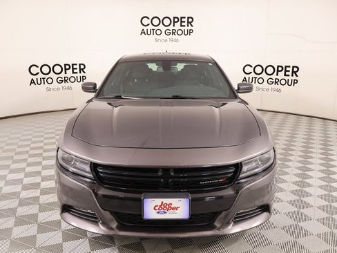 Used 2021 Dodge Charger SXT w/ Driver Convenience Group image 10