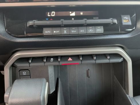 Used 2024 Toyota Tundra SR5 w/ SR5 Convenience Package AWD/4WD image 21