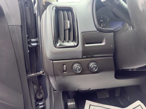 Used 2019 Chevrolet Colorado Z71 image 15