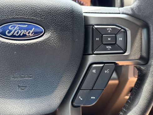 Used 2020 Ford Expedition XLT RWD image 12