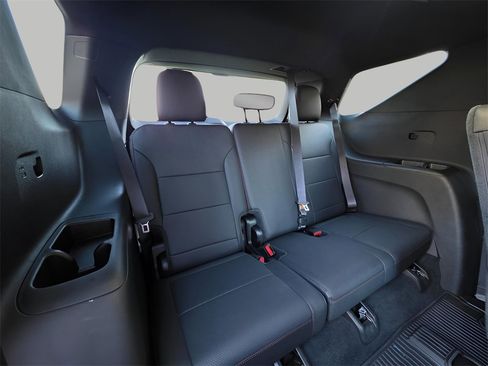 Used 2024 Chevrolet Traverse RS w/ LPO, Floor Liner Package image 12