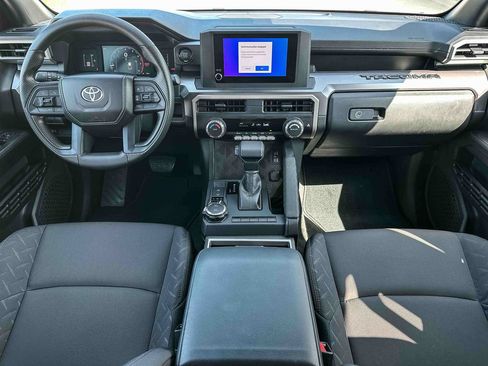 Certified 2026 Toyota Tacoma SR5 AWD/4WD image 11