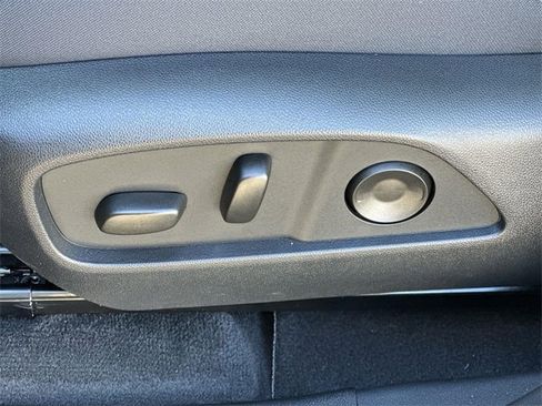 New 2026 GMC Terrain Denali w/ LPO, Black Badging Package image 23