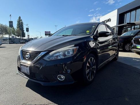 Used 2019 Nissan Sentra SR image 4