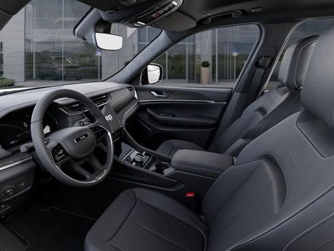 New 2025 Jeep Grand Cherokee L Overland AWD/4WD image 22