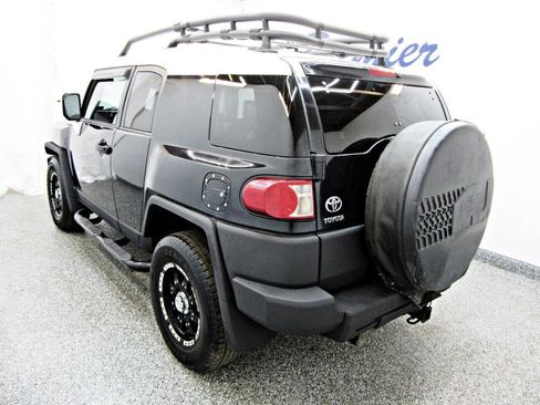 Used 2008 Toyota FJ Cruiser 4WD image 4
