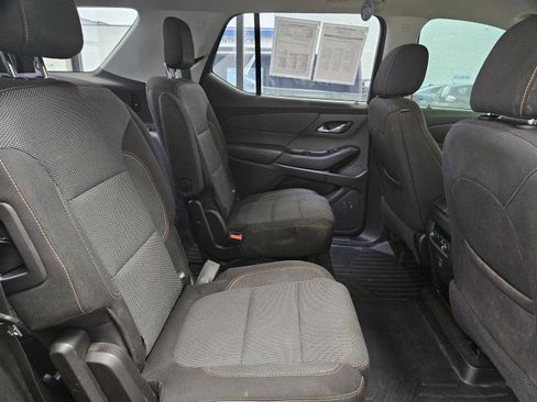 Used 2018 Chevrolet Traverse LT image 14