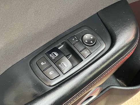 Used 2016 Dodge Challenger SXT w/ Super Sport Group (SS/T) image 14