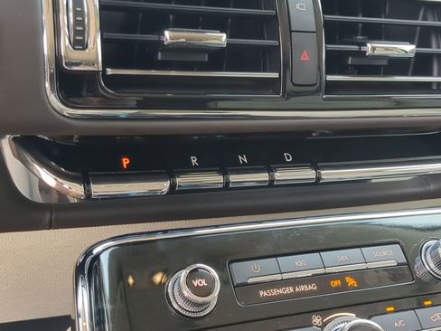 Used 2021 Lincoln Navigator L Black Label w/ Special Edition Package image 19