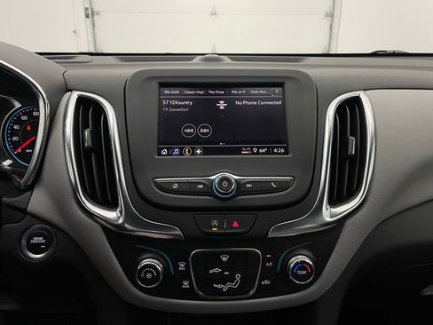 Used 2024 Chevrolet Equinox LS w/ LS Convenience Package FWD image 21