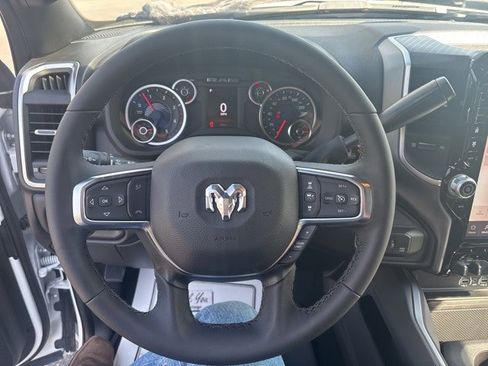 New 2025 RAM 2500 Big Horn AWD/4WD image 11