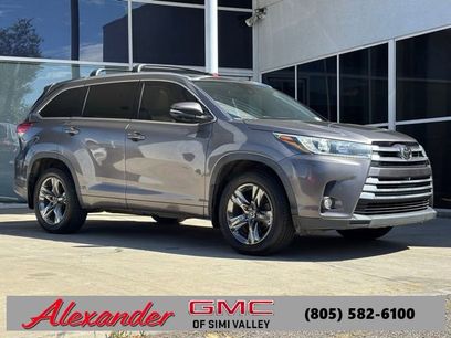 Used 2017 Toyota Highlander Limited Platinum w/ Carpet Mat Package