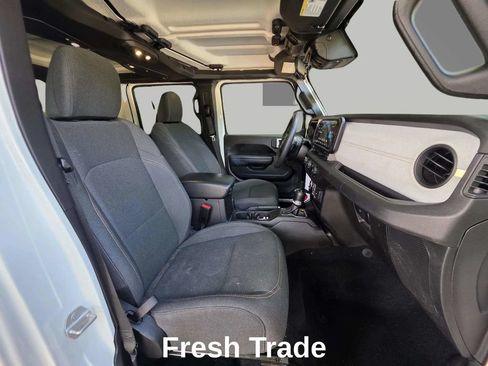 Used 2024 Jeep Wrangler Unlimited AWD/4WD image 10