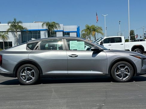 Used 2025 Kia K4 FWD image 3