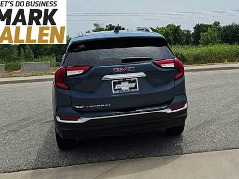 Used 2024 GMC Terrain SLT FWD image 7