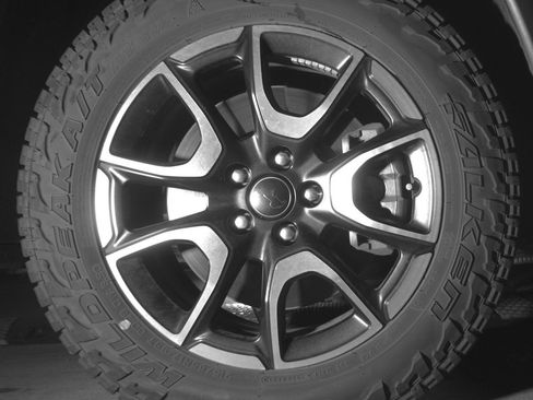 Used 2025 Jeep Compass Trailhawk AWD/4WD image 13
