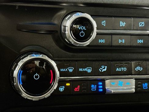 Used 2024 Ford F350 Platinum image 17