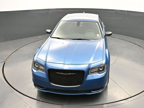 Used 2023 Chrysler 300 Touring w/ Sport Appearance Package RWD image 33