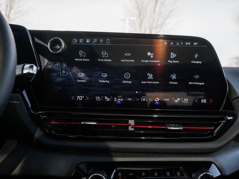 New 2025 Chevrolet Silverado EV RST AWD/4WD image 21