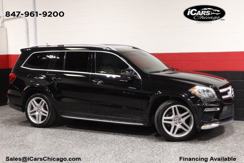 Used 2015 Mercedes-Benz GL 550 4MATIC image 1