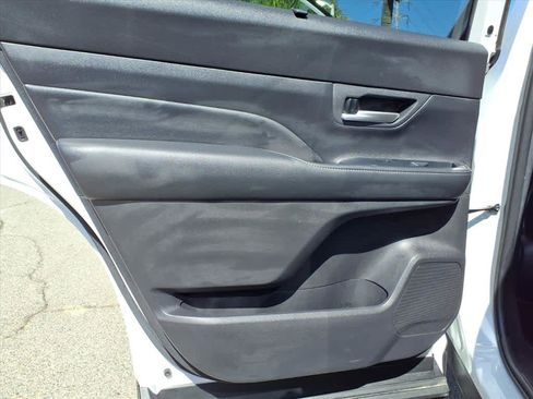 Certified 2025 Toyota Grand Highlander AWD image 19