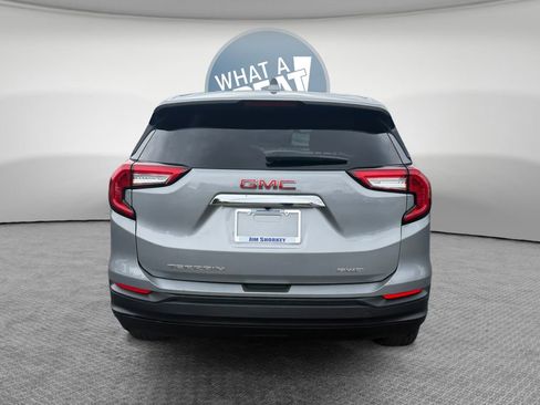 Certified 2024 GMC Terrain SLE AWD/4WD image 5