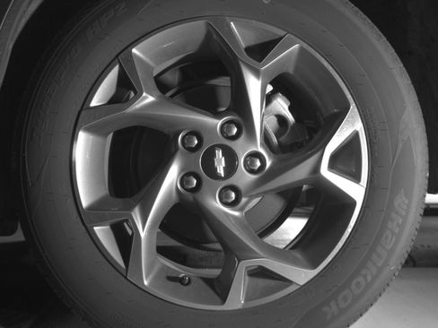 Used 2025 Chevrolet Trax LT w/ LT Convenience Package FWD image 14
