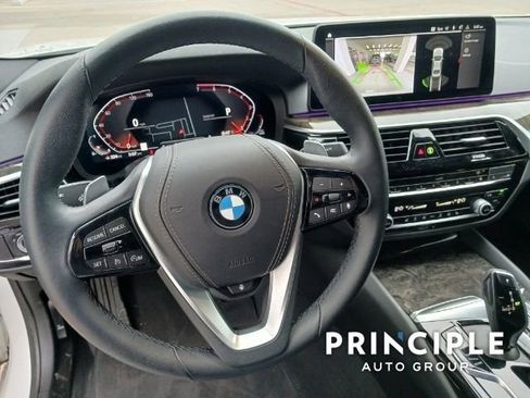 New 2023 BMW 530i w/ Convenience Package image 19