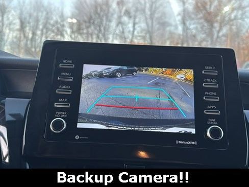 Used 2024 Toyota Camry LE image 3