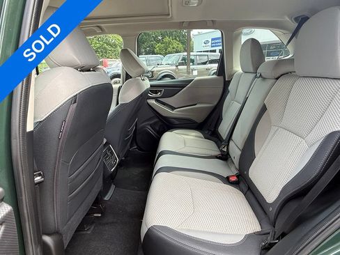 Used 2023 Subaru Forester Premium AWD/4WD image 26