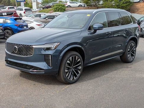 New 2026 Volvo XC90 B5 Plus w/ Protection Package Premier image 2