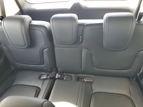 New 2026 Nissan Armada SV image 19