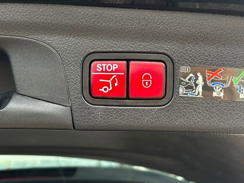 Used 2025 Mercedes-Benz GLE 450 4MATIC image 27