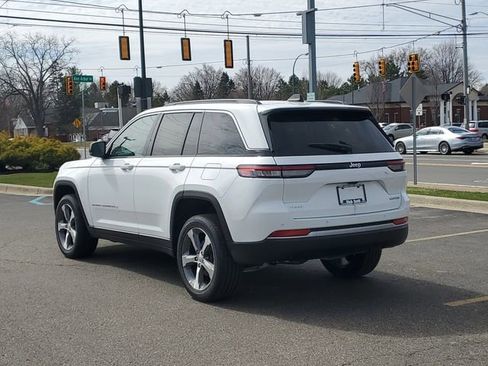 New 2026 Jeep Grand Cherokee Limited AWD/4WD image 3