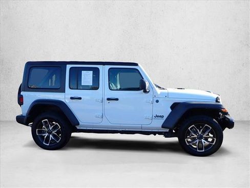 Used 2025 Jeep Wrangler Sport S w/ Convenience Group image 5