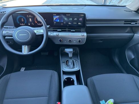 New 2026 Hyundai Kona SE image 23
