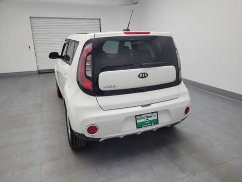 Used 2018 Kia Soul + FWD image 6