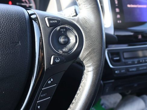 Used 2018 Honda Pilot Touring image 19