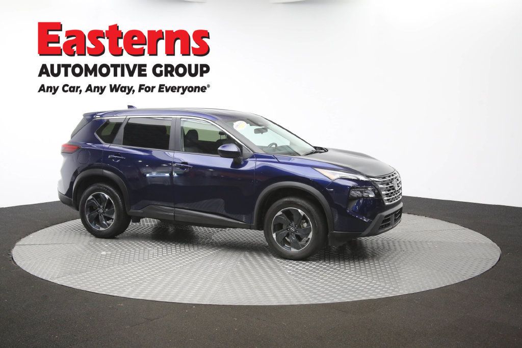 Used 2025 Nissan Rogue SV AWD/4WD image 51